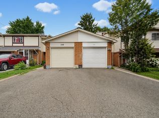 109 Phalen Cres, Toronto, ON M1V1Y5