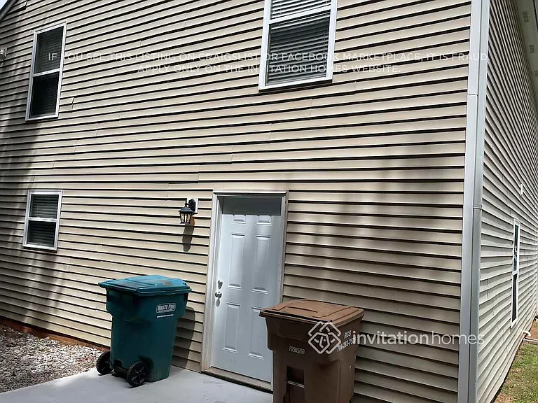 1905 Dunsmore Ln — Photo 13