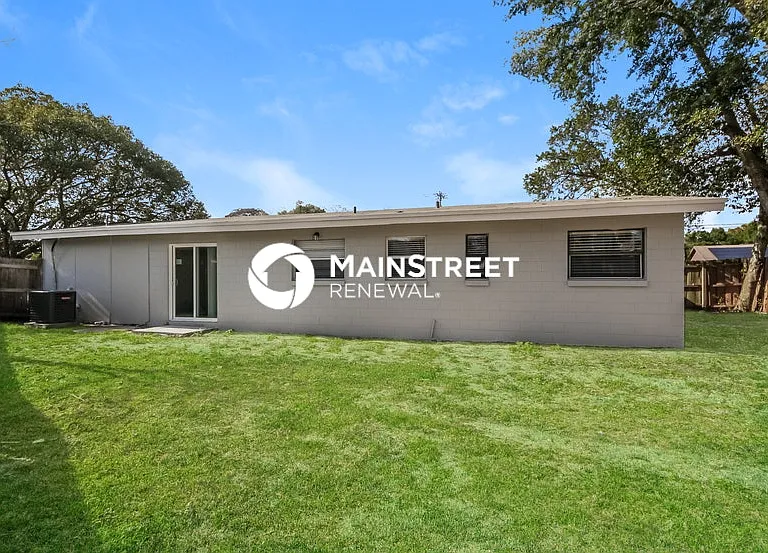 703 Malcom Rd — Photo 16