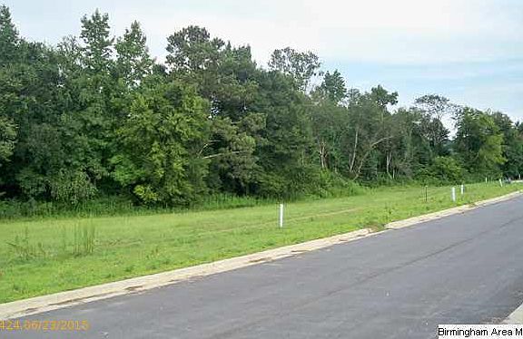 2nd image of 15 Suzanell Ln