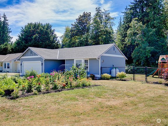 2nd image of 2898 Viewmont Place