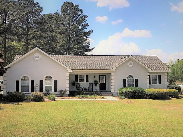 1st image of 82 Plum Dr