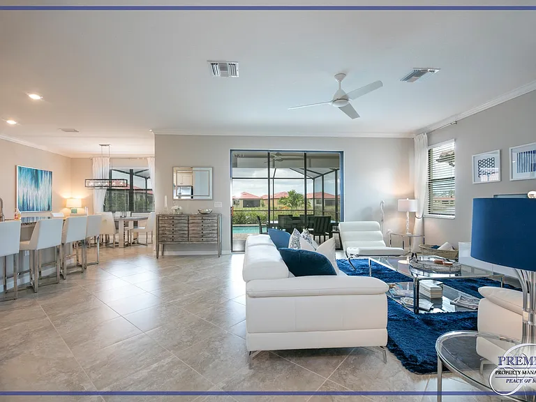 1555 Marton Ct — Photo 9