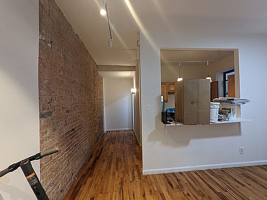 3rd image of 3660 Broadway #1