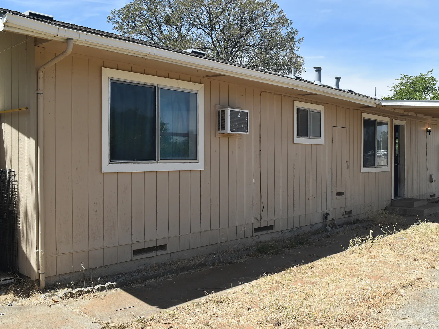 2 bed, 1152 sqft, $1,595 — Photo 3
