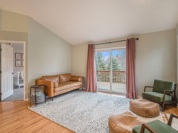 3rd image of 3833 Pine Meadow Dr