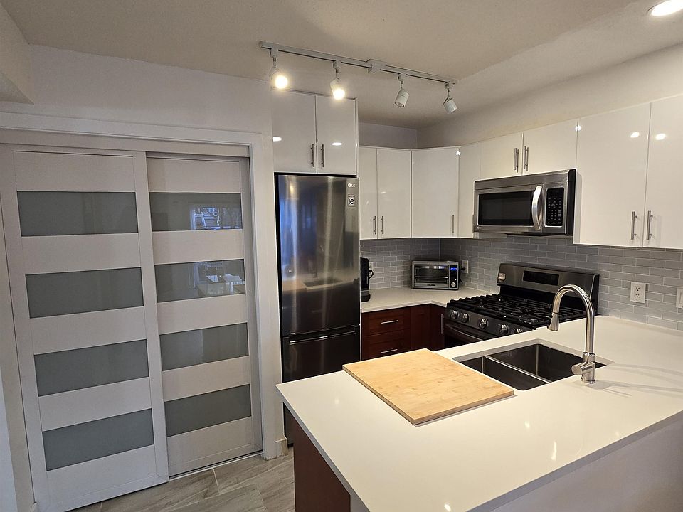 1st image of 9339 Alberta Rd #31