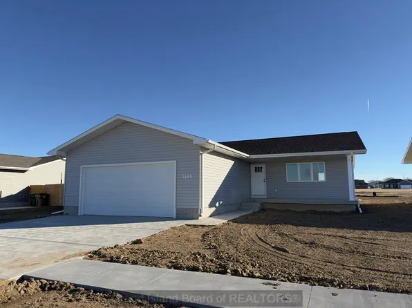 1495 Highlander Ln, Aurora, NE 68818