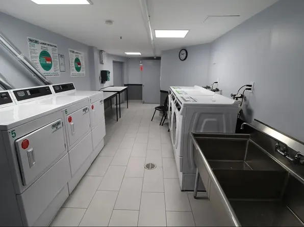 577 2nd Avenue image 9 of 10