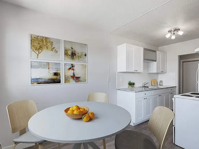 24 Froom Cres #8 — Photo 2