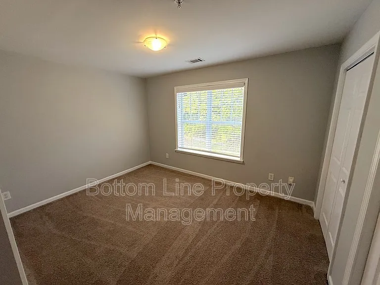 1131 Ilana Ct — Photo 15