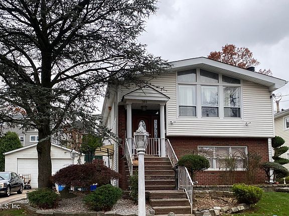 3rd image of 302 Lightner Ave