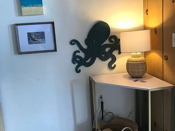 4th image of 267 Lower Cliff Dr