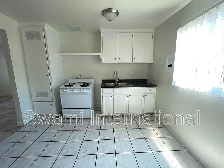 6336 S Denver Ave #3 — Photo 5