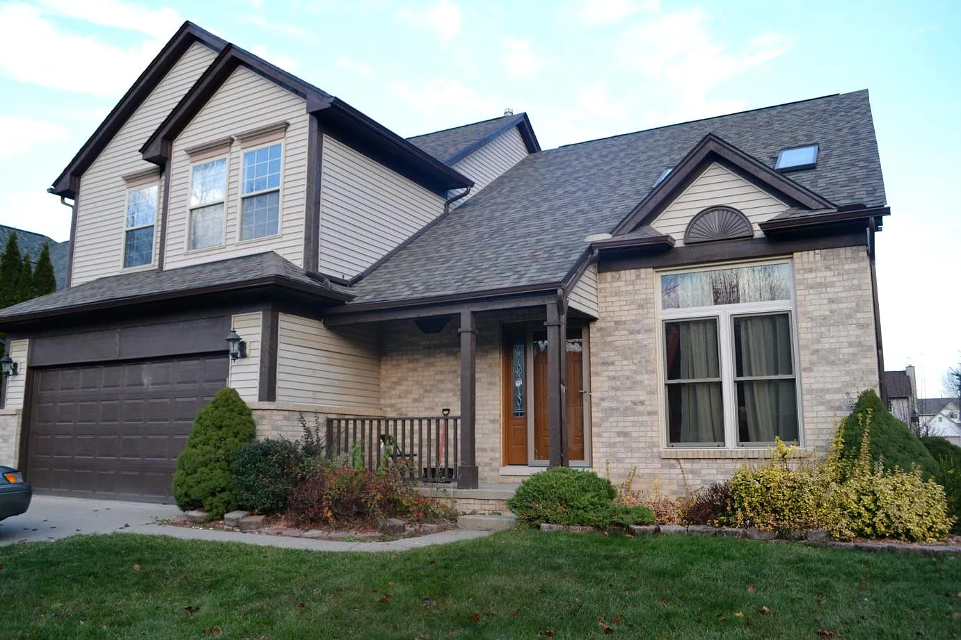 5607 Cary Dr photo 1