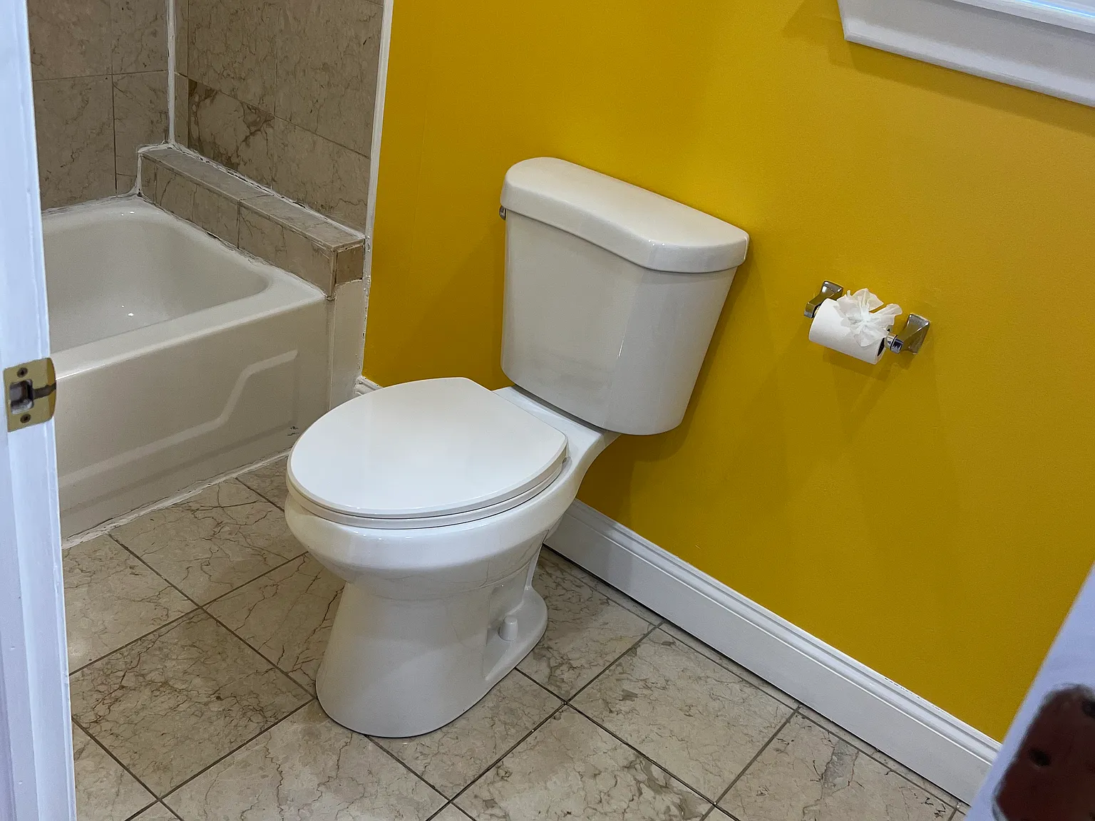 5 bed, 1900 sqft, $500 — Photo 4