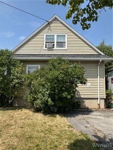 164 Roswell Ave, Buffalo, NY, 14207