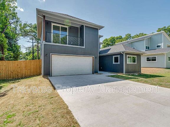 2nd image of 1851 Highland Dr E