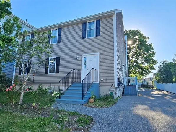 1967 Rodman St, Fall River, MA 02721