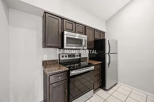 8055 Cambridge St Photo 1