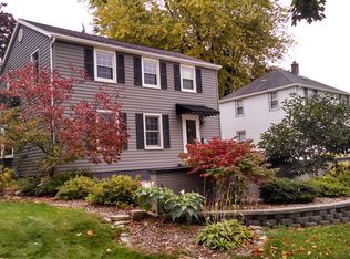 719 Mac Arthur Dr, Beaver Dam, WI 53916