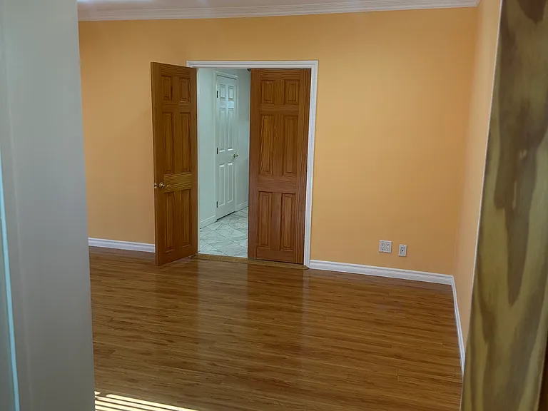 132 S Cedar St — Photo 3