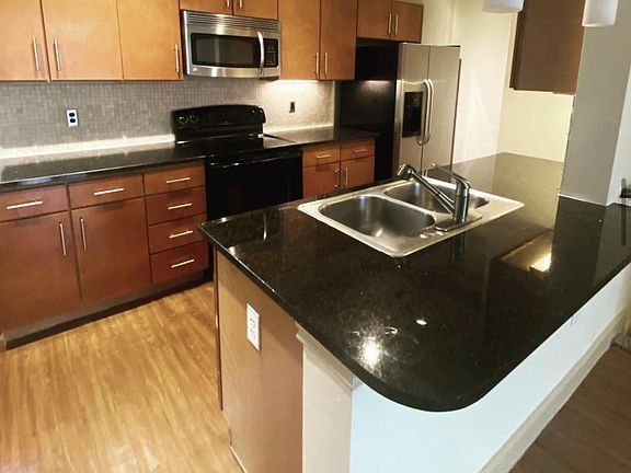 5th image of 3813 Tartan Ln