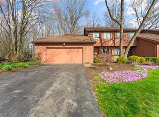 112 Diamond Way, Cortland, OH