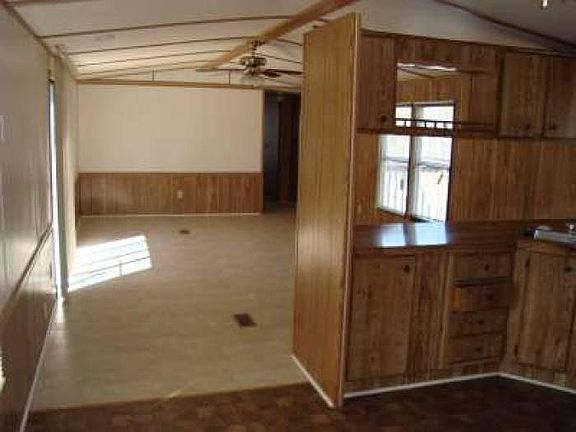 3rd image of 211 Tall Pines Ln