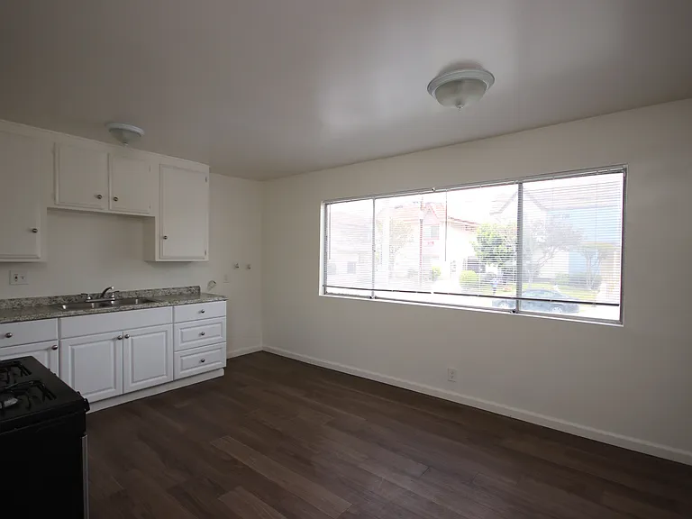 1005 S Marguerita Ave #A — Photo 5
