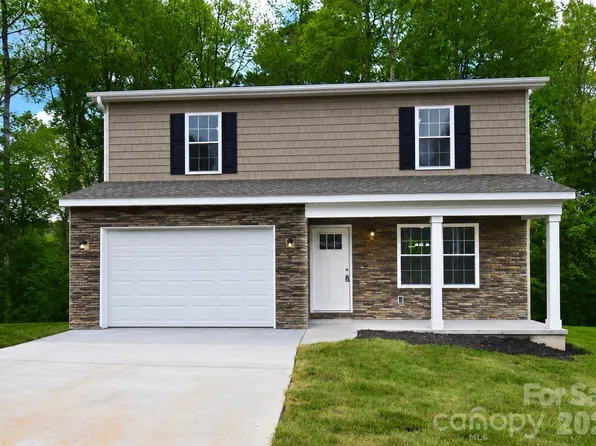 5110 Hanging Rock Ct, Hickory, NC 28601