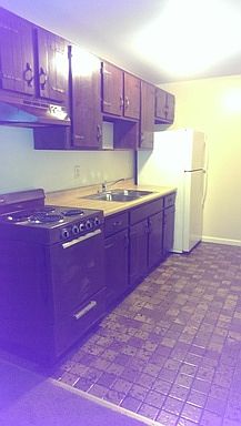 2nd image of 3116 Court St APT 8
