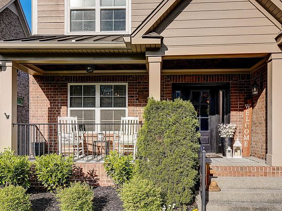 5th image of 2228 Kirkwall Dr