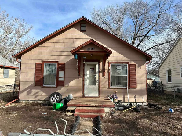 1004 N 10th St, Salina, KS 67401