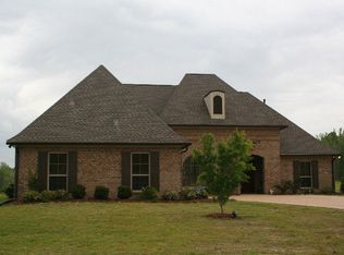 219 Madison Rdg, Vicksburg, MS 39180