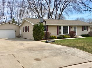 1414 Buffalo St, Green Bay, WI 54313