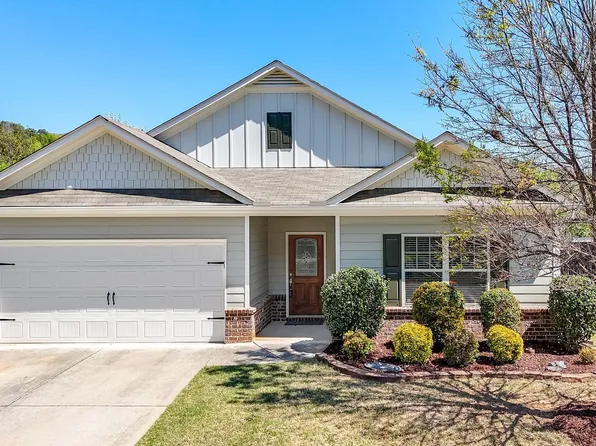 11 Canyon Trl SE, Cartersville, GA 30121