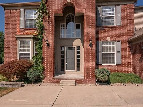 3rd image of 6740 Loon Hollow Dr