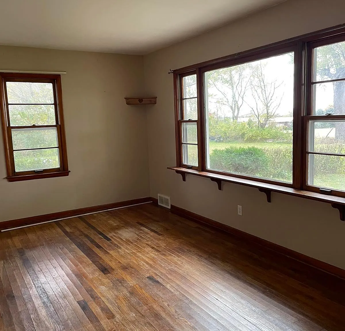 2 bed, $1,800 — Photo 3