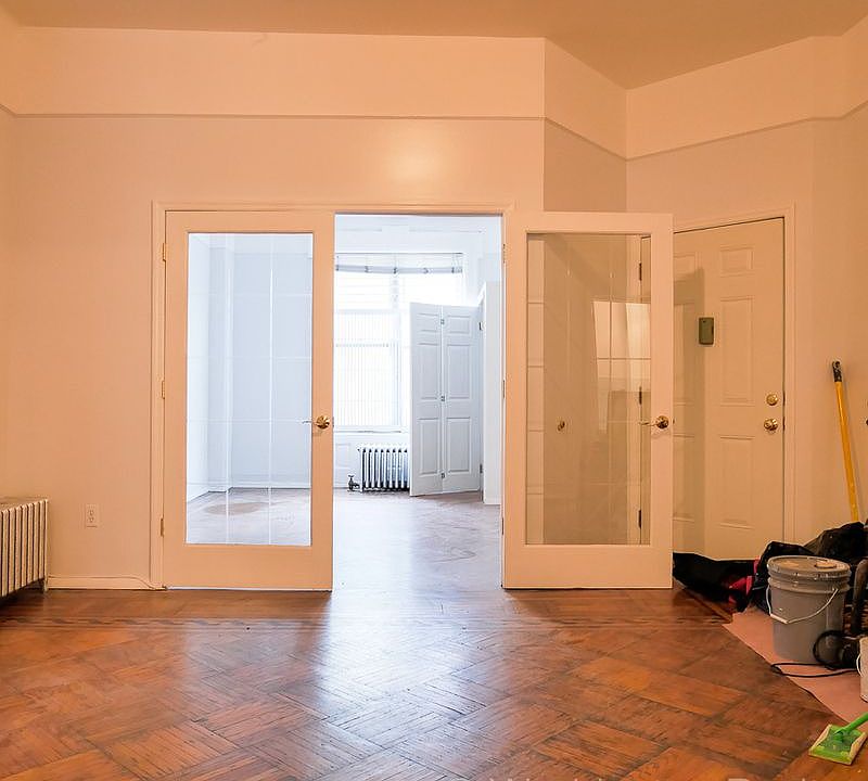 1st image of 278 New York Ave APT 1
