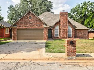 1617 Whispering Creek Ct, Edmond, OK 73013