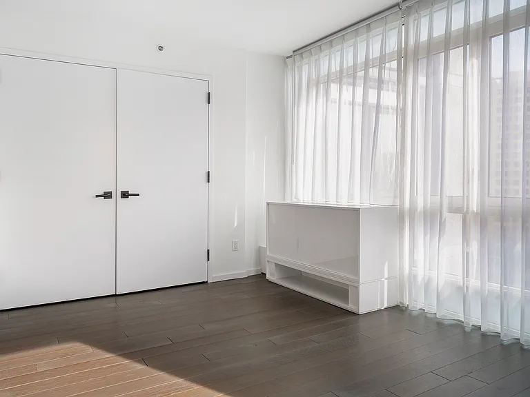385 1st Ave #11G — Photo 13