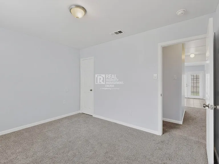 5217 Aberdean Trl — Photo 13