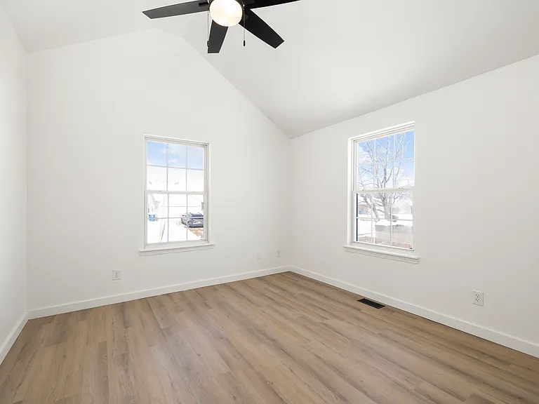 826 S Hickory Ln — Photo 14