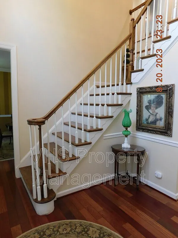 4 bed, 3.5 bath, 3445 sqft, $3,250 — Photo 2