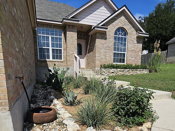2nd image of 1205 Debbie Ct
