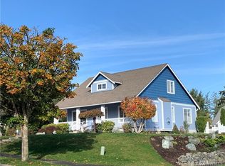 2302 26th St, Anacortes, WA 98221
