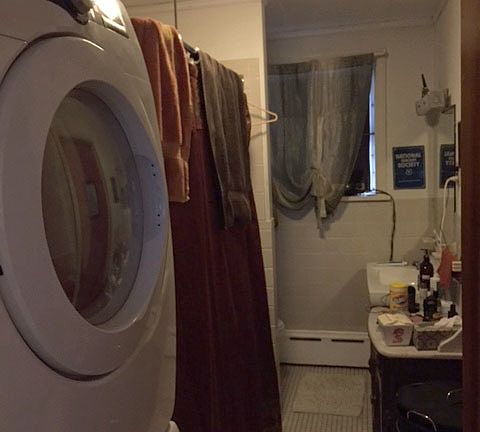 Bathroom/Laundry