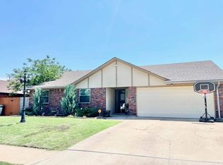 7204 NW Willow Pl, Lawton, OK 73505