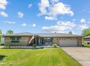 47925 Mallard Dr, Chesterfield, MI 48047